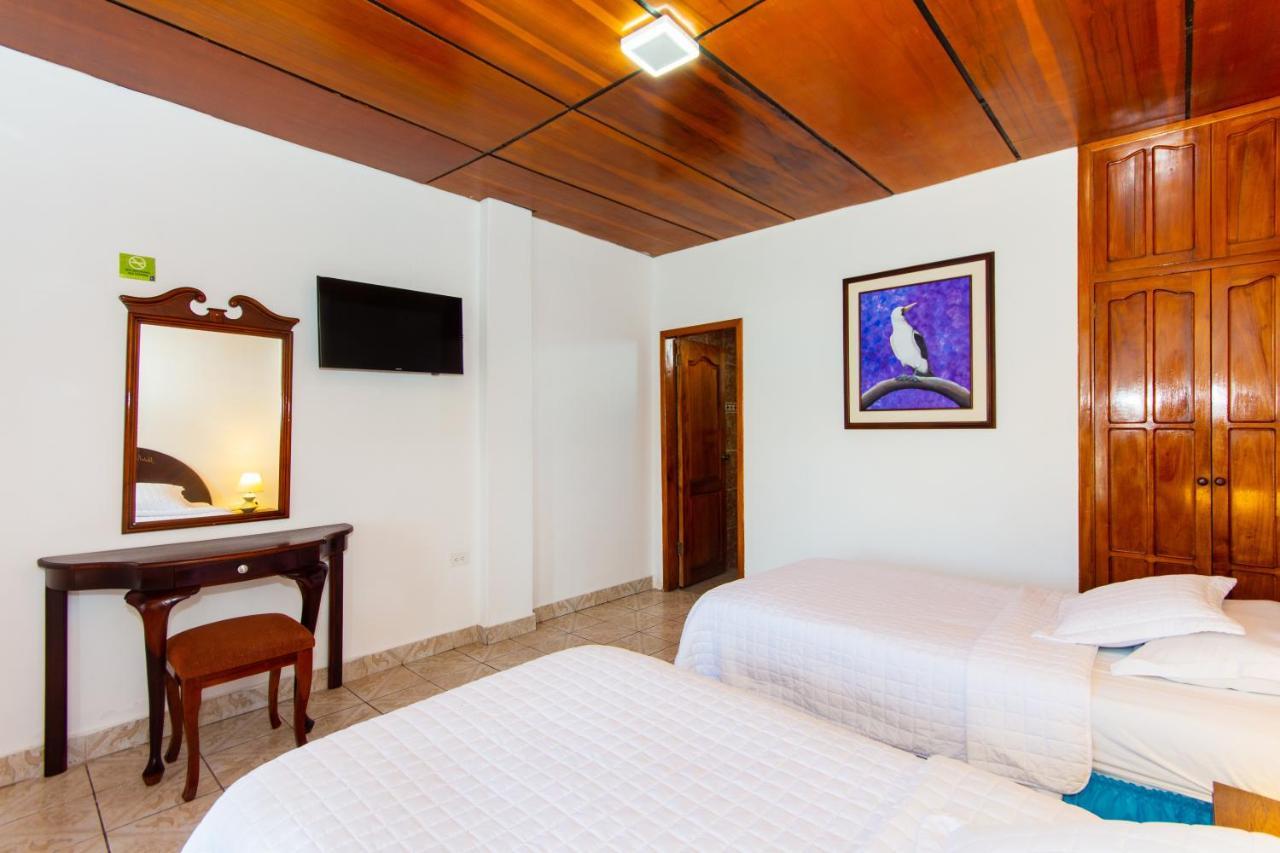 Grand Hotel Leon Marino Galapagos Puerto Ayora  Εξωτερικό φωτογραφία